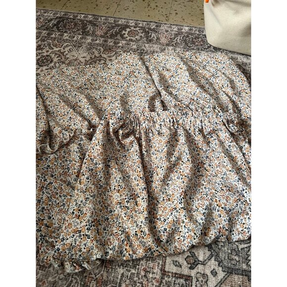 dress - Picture 1 of 4